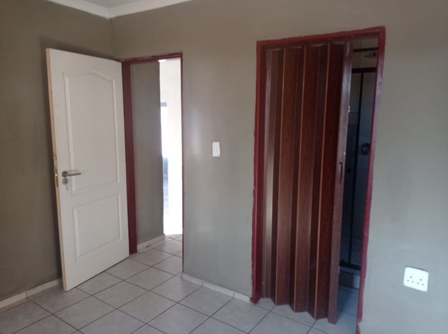 4 Bedroom Property for Sale in Soshanguve S Gauteng