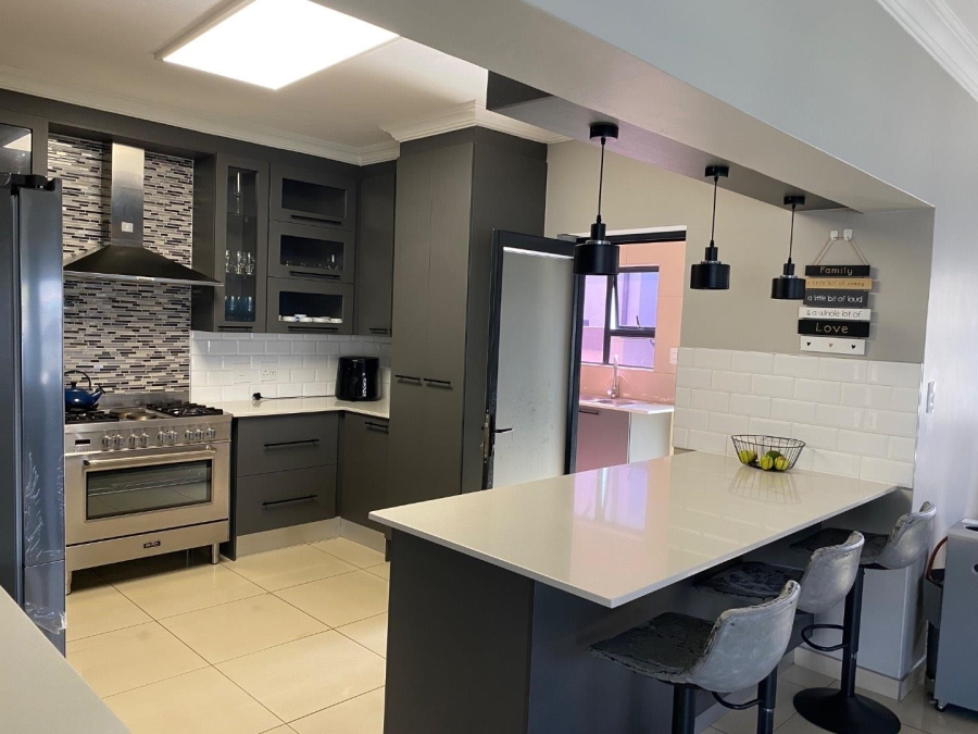 4 Bedroom Property for Sale in Zambezi Manor Lifestyle Estate Gauteng