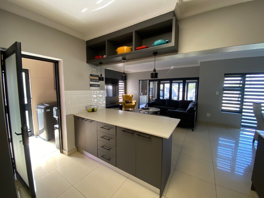 4 Bedroom Property for Sale in Zambezi Manor Lifestyle Estate Gauteng