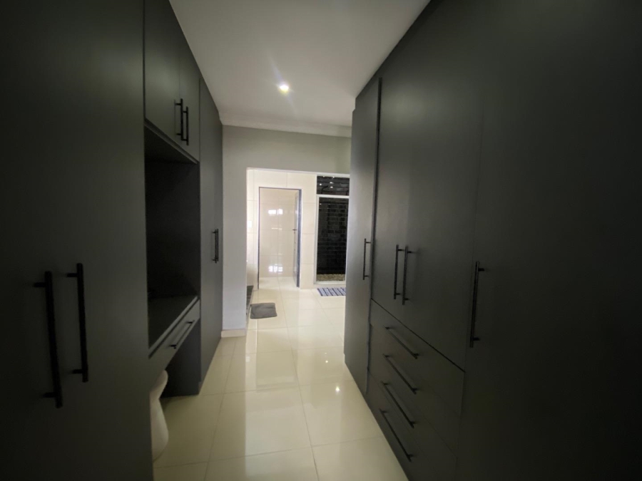 4 Bedroom Property for Sale in Zambezi Manor Lifestyle Estate Gauteng