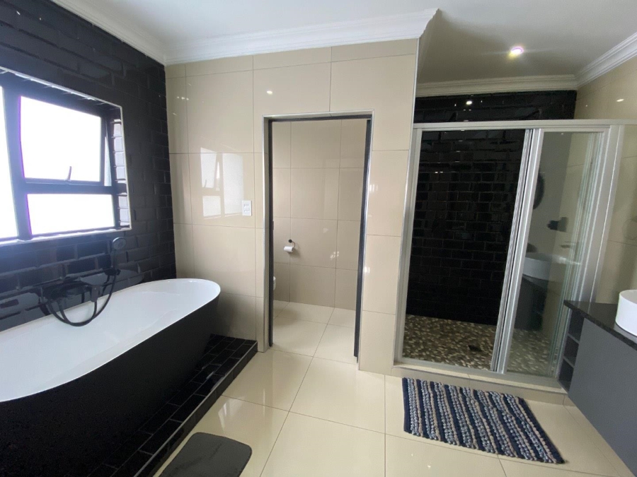 4 Bedroom Property for Sale in Zambezi Manor Lifestyle Estate Gauteng