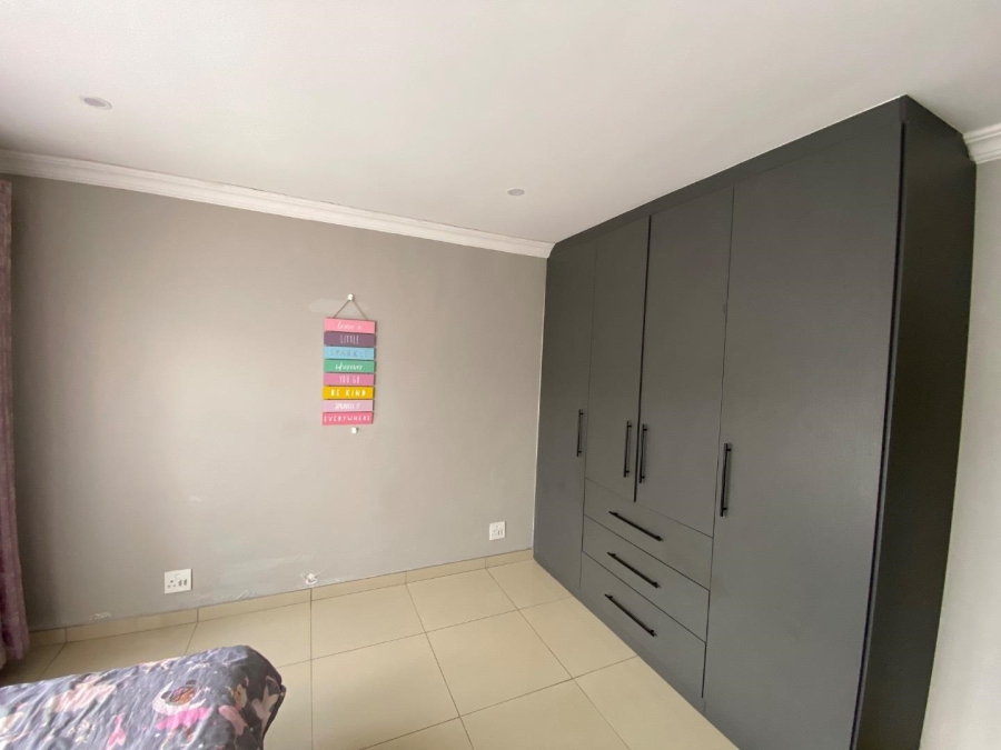 4 Bedroom Property for Sale in Zambezi Manor Lifestyle Estate Gauteng