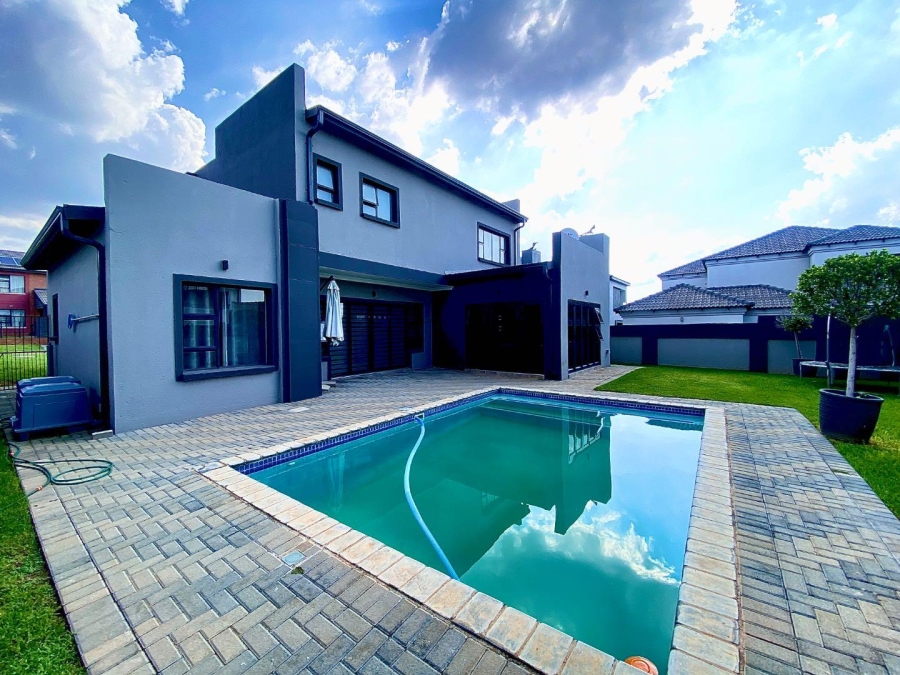 4 Bedroom Property for Sale in Zambezi Manor Lifestyle Estate Gauteng