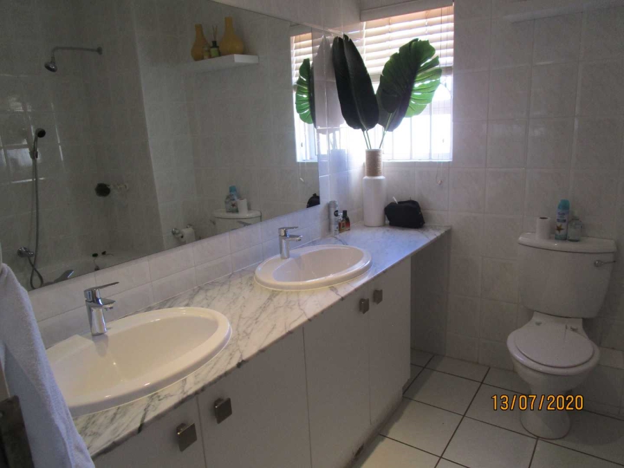 3 Bedroom Property for Sale in Sandown Gauteng
