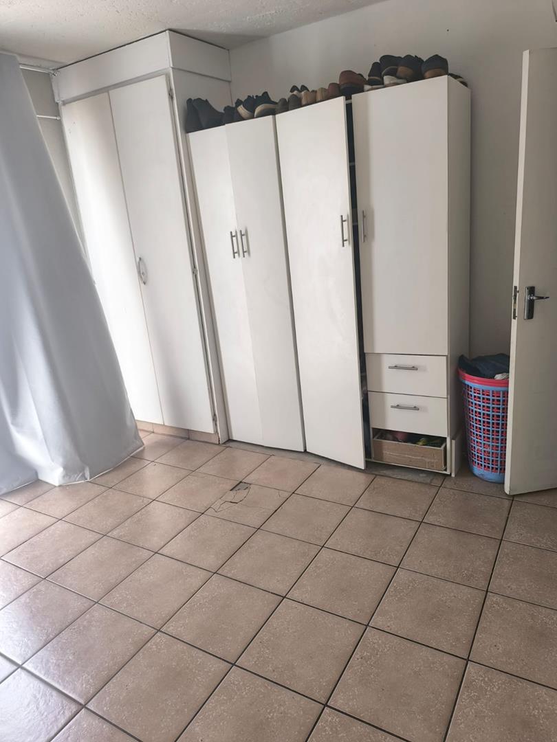 2 Bedroom Property for Sale in South Crest Gauteng