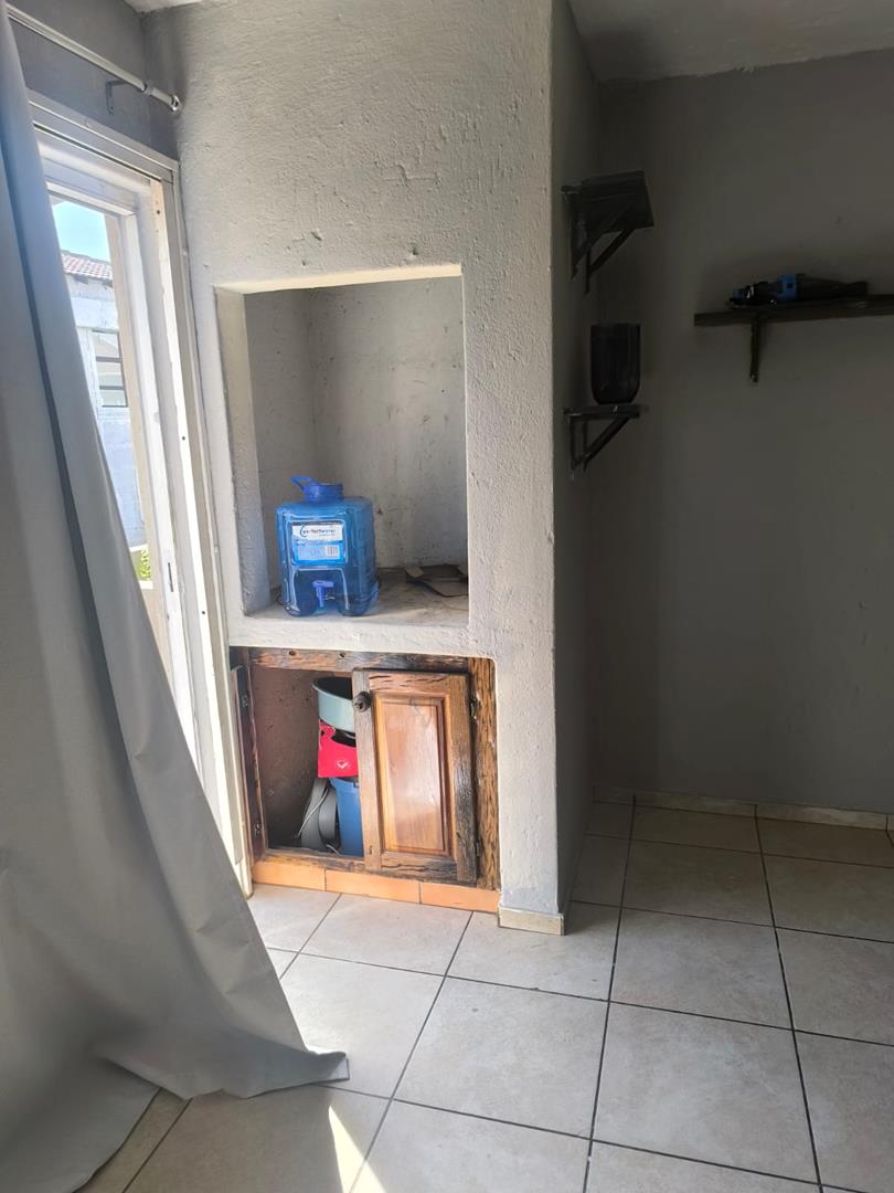 2 Bedroom Property for Sale in South Crest Gauteng