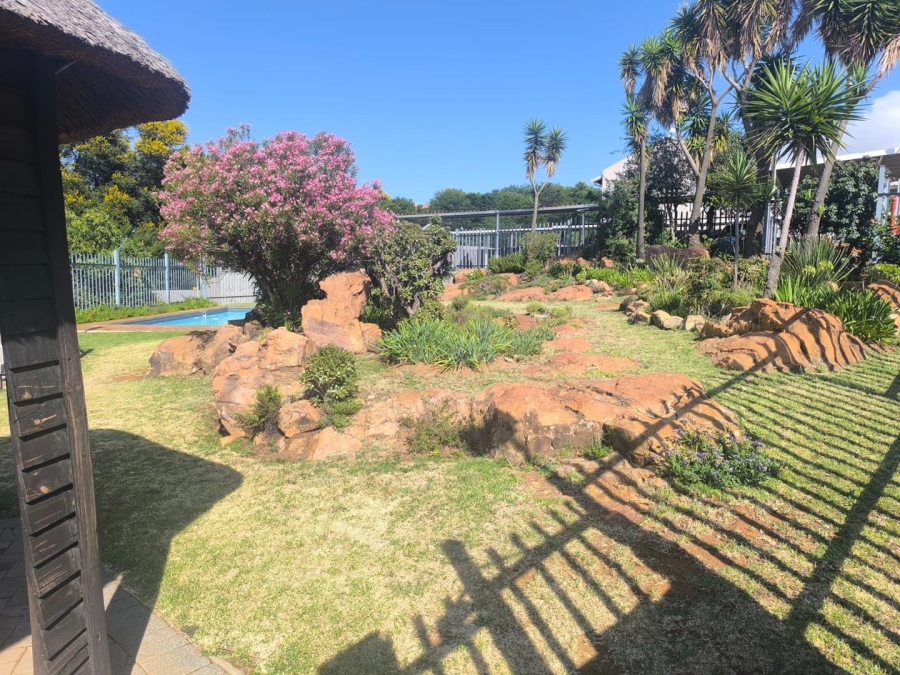 2 Bedroom Property for Sale in South Crest Gauteng