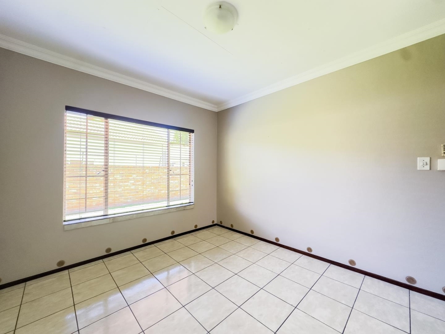 3 Bedroom Property for Sale in Moreleta Park Gauteng