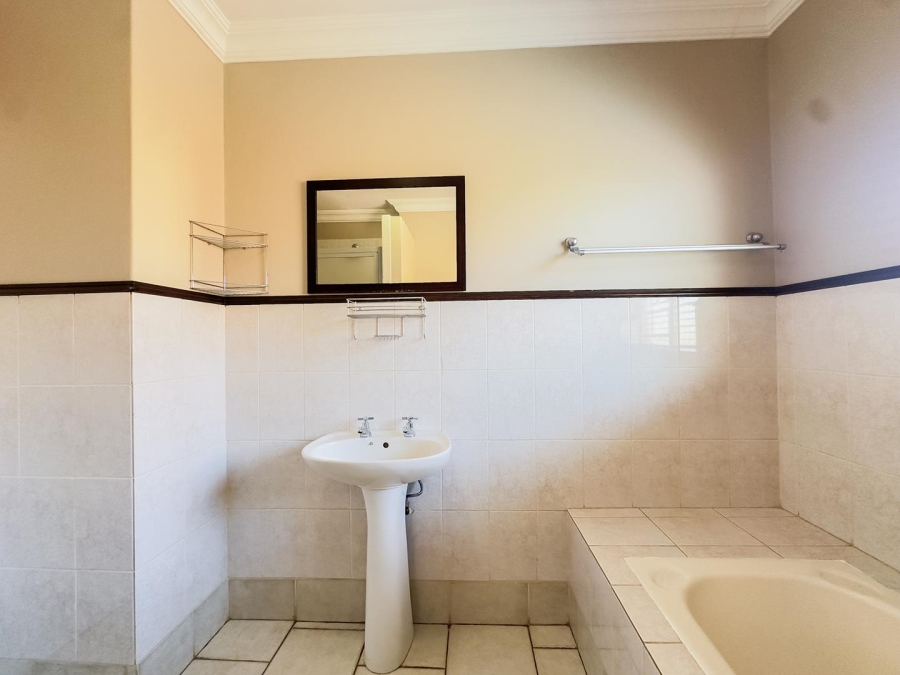 3 Bedroom Property for Sale in Moreleta Park Gauteng