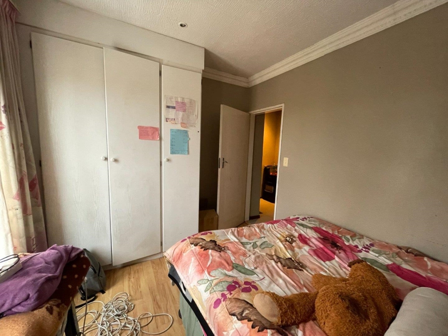 3 Bedroom Property for Sale in La Montagne Gauteng