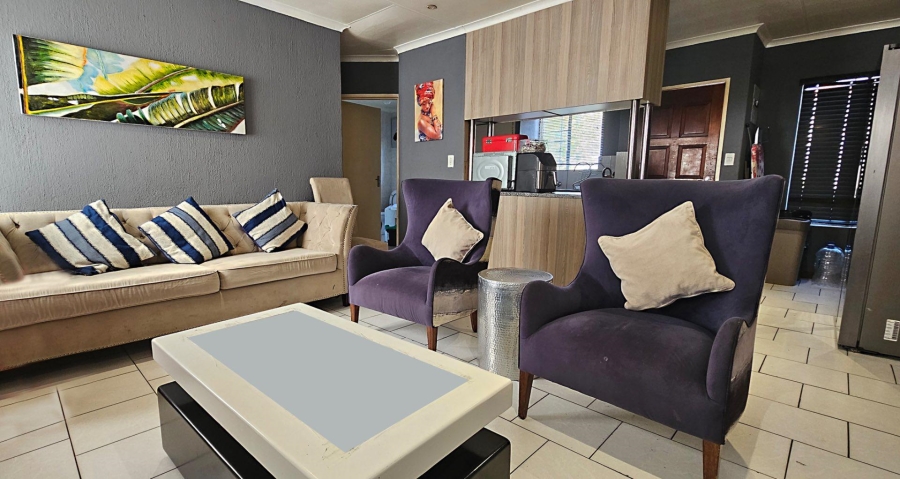 3 Bedroom Property for Sale in Radiokop Gauteng