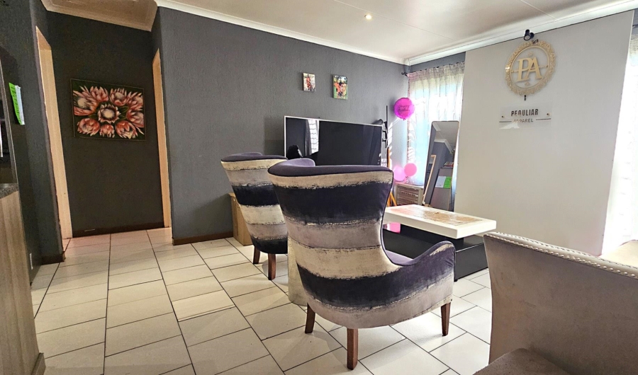 3 Bedroom Property for Sale in Radiokop Gauteng