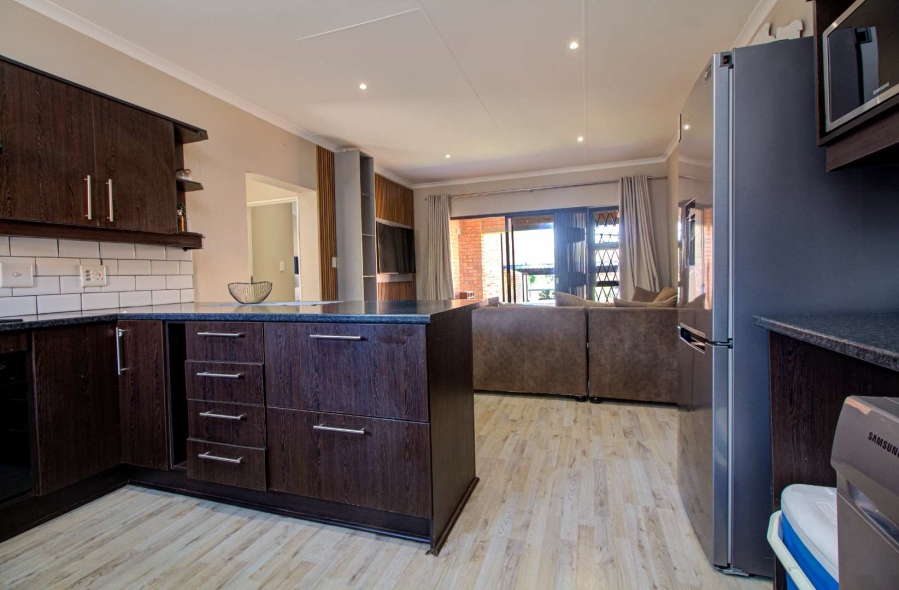 2 Bedroom Property for Sale in Wilgeheuwel Gauteng