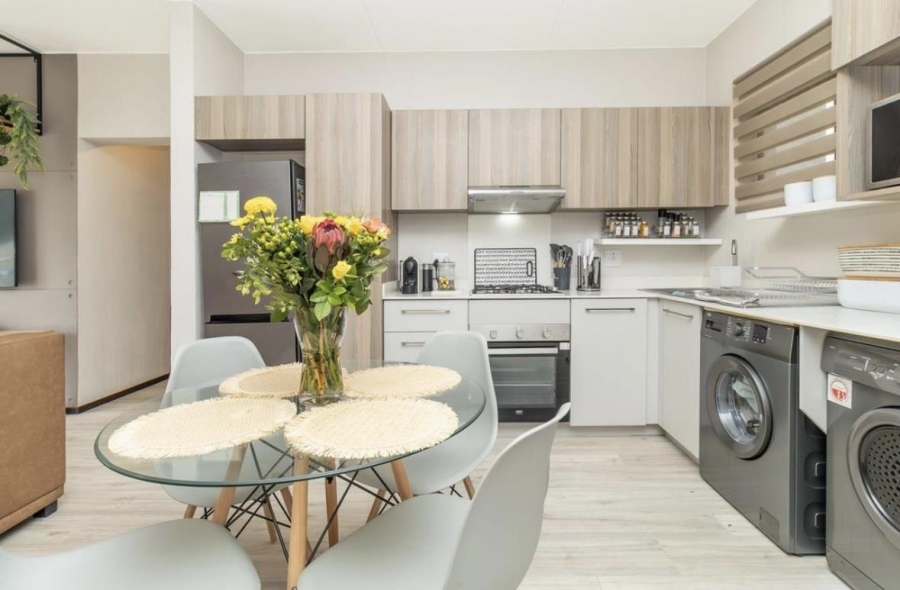 To Let 2 Bedroom Property for Rent in Broadacres Gauteng