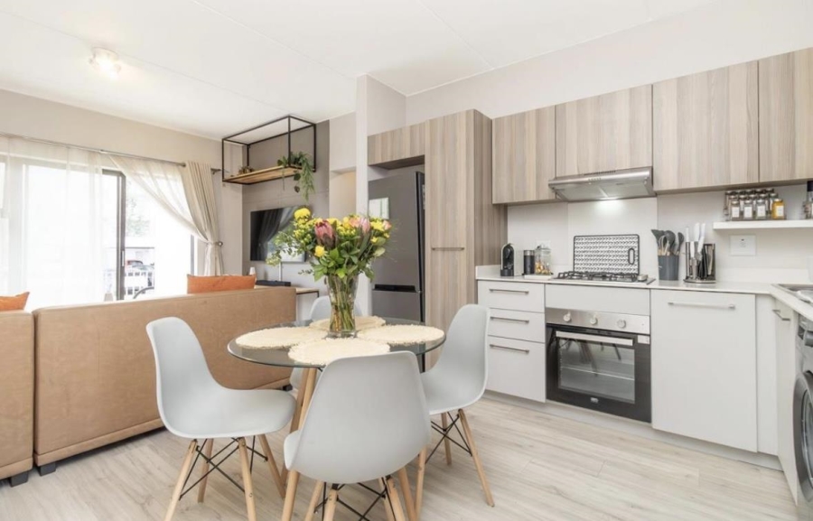 To Let 2 Bedroom Property for Rent in Broadacres Gauteng