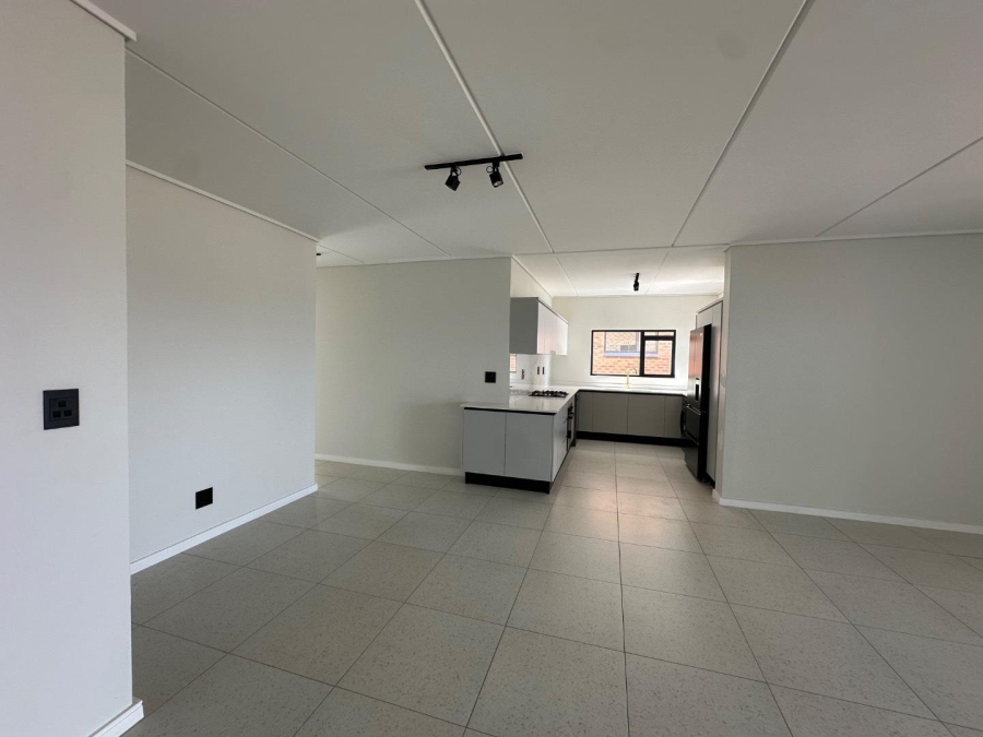 To Let 3 Bedroom Property for Rent in Waterfall Gauteng