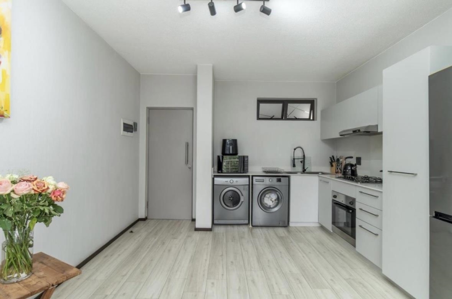 2 Bedroom Property for Sale in Broadacres Gauteng