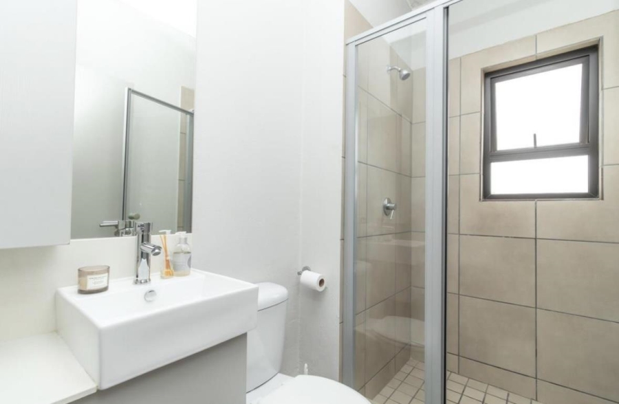 2 Bedroom Property for Sale in Broadacres Gauteng