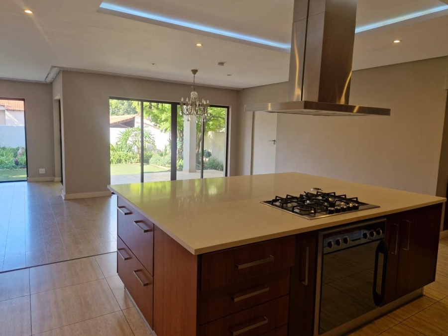 To Let 3 Bedroom Property for Rent in Sandown Gauteng