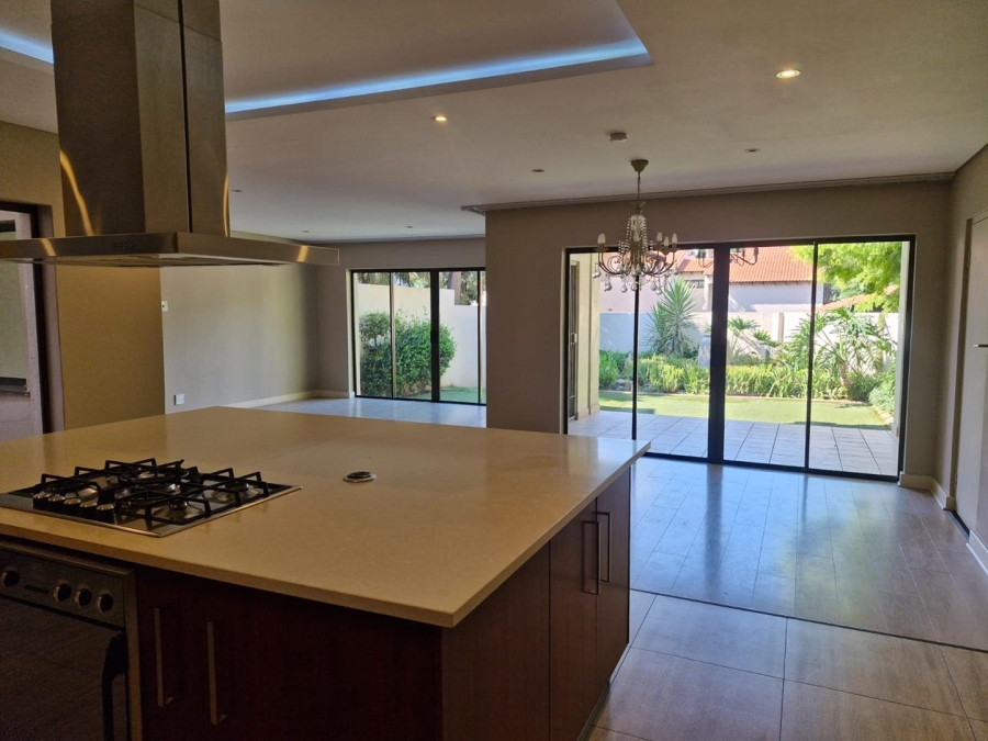 To Let 3 Bedroom Property for Rent in Sandown Gauteng