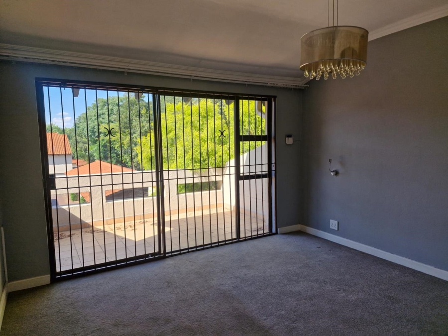 To Let 3 Bedroom Property for Rent in Sandown Gauteng