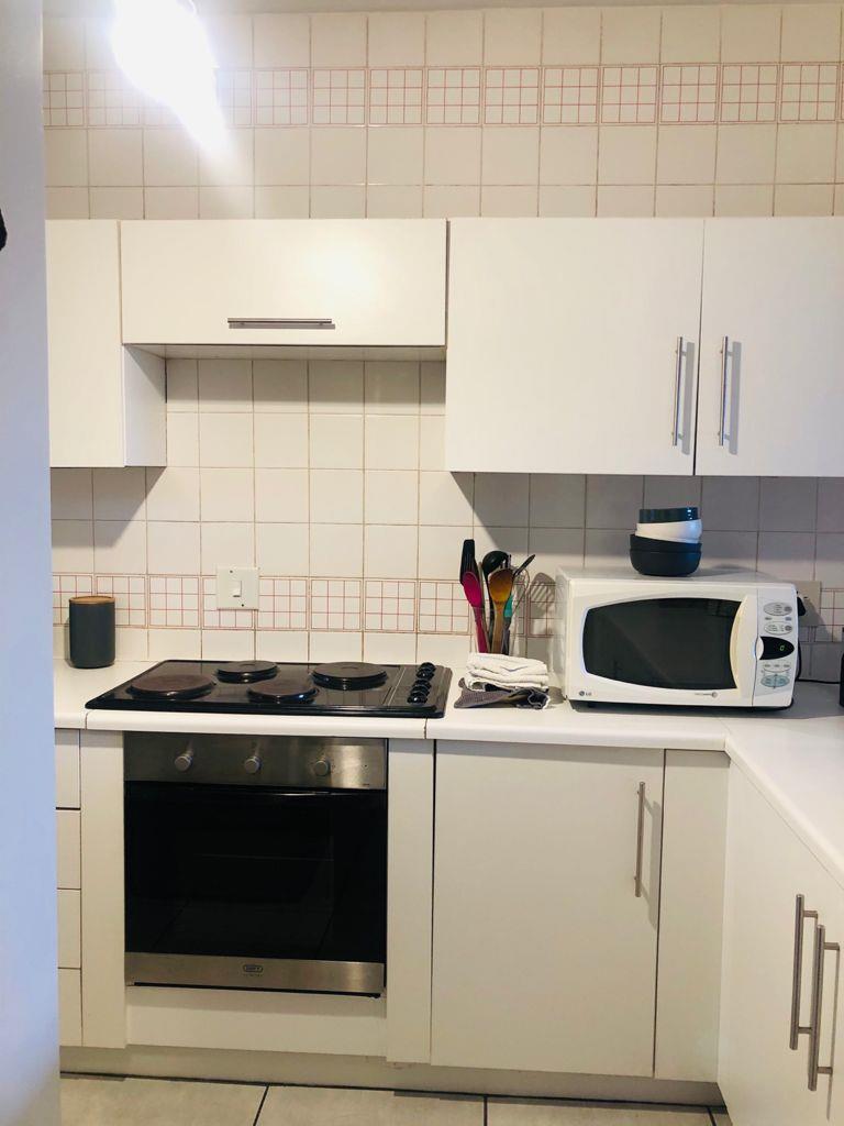 To Let 2 Bedroom Property for Rent in Atholl Gauteng