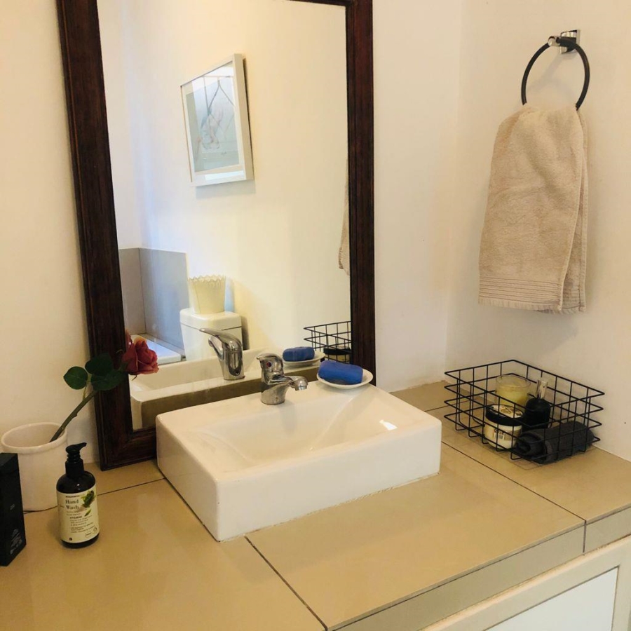 To Let 2 Bedroom Property for Rent in Atholl Gauteng