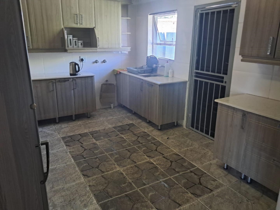 3 Bedroom Property for Sale in Noordwyk Gauteng