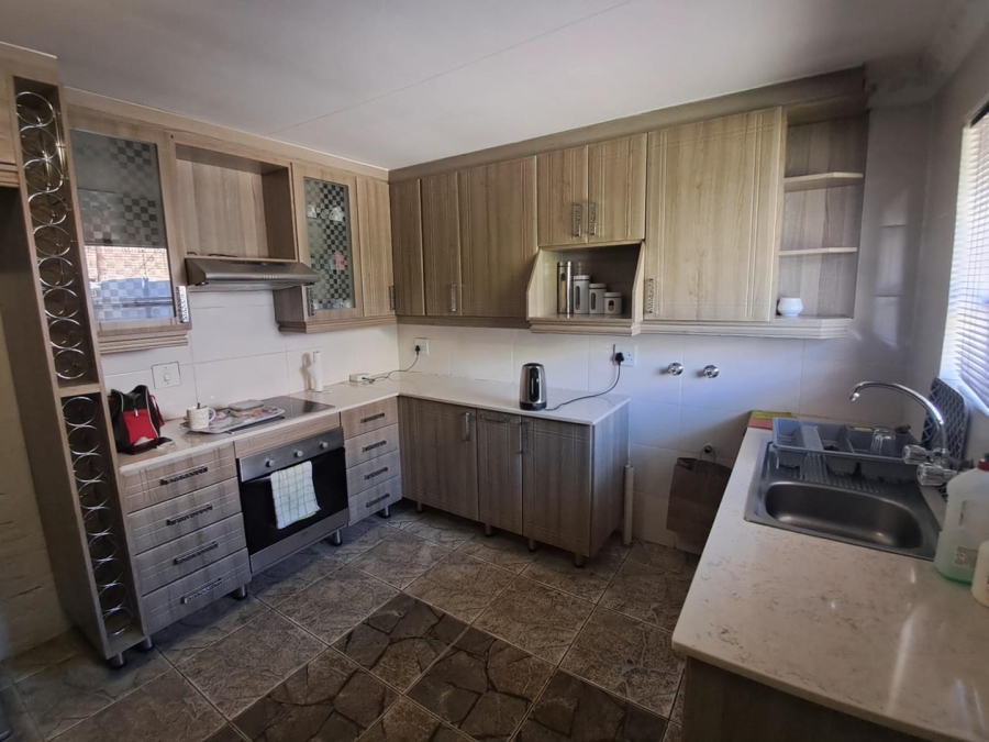 3 Bedroom Property for Sale in Noordwyk Gauteng