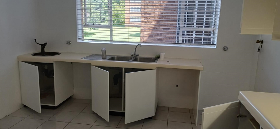 To Let 3 Bedroom Property for Rent in Riviera Gauteng