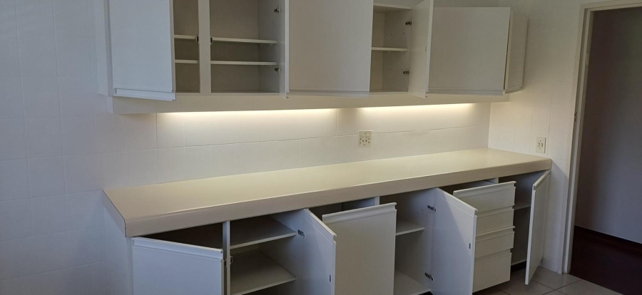 To Let 3 Bedroom Property for Rent in Riviera Gauteng