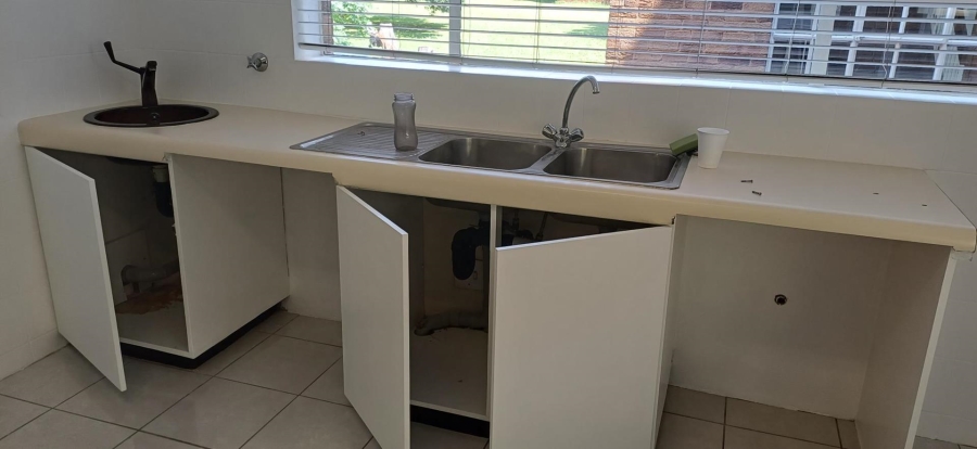 To Let 3 Bedroom Property for Rent in Riviera Gauteng