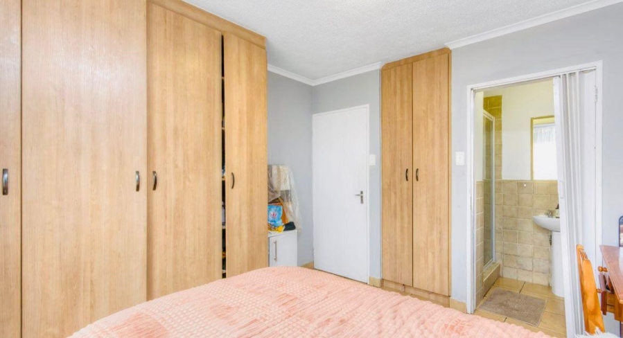 3 Bedroom Property for Sale in Meredale Gauteng