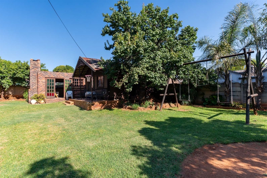 5 Bedroom Property for Sale in Birch Acres Gauteng