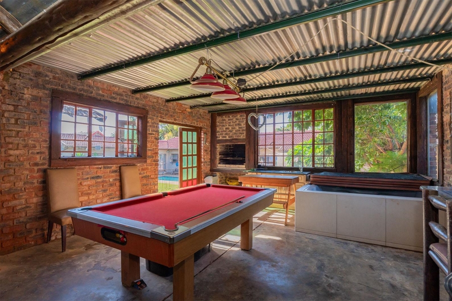 5 Bedroom Property for Sale in Birch Acres Gauteng