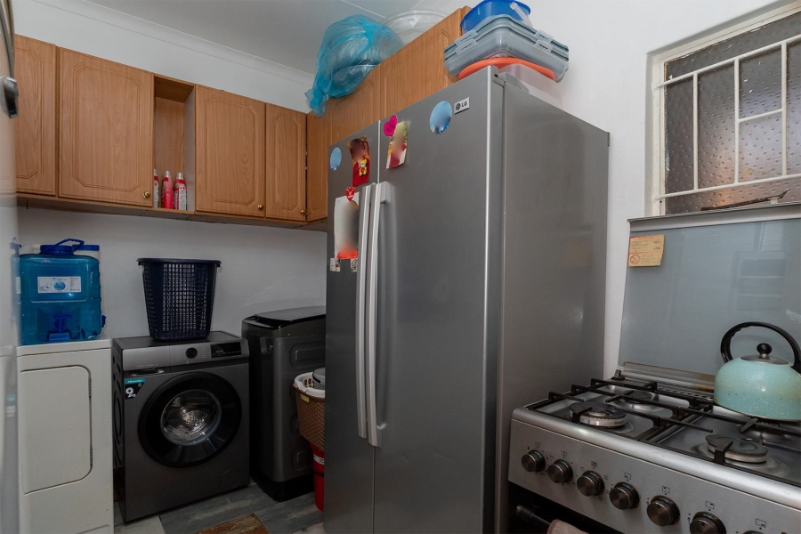 5 Bedroom Property for Sale in Birch Acres Gauteng