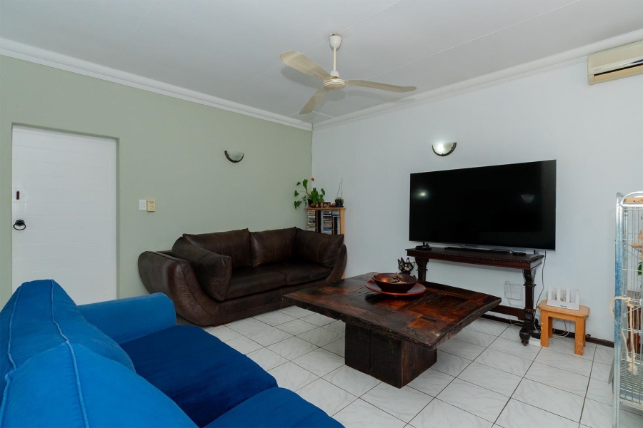 5 Bedroom Property for Sale in Birch Acres Gauteng