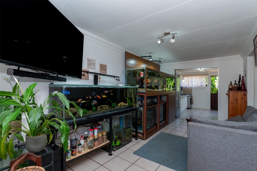 5 Bedroom Property for Sale in Birch Acres Gauteng