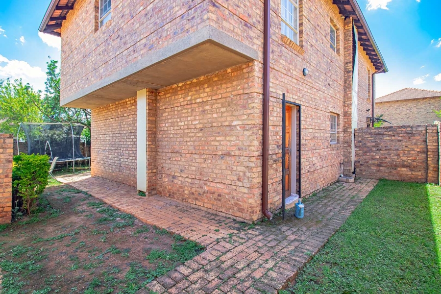 3 Bedroom Property for Sale in Annlin Gauteng