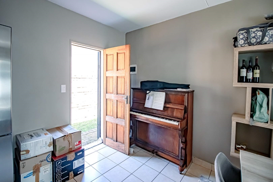 3 Bedroom Property for Sale in Annlin Gauteng