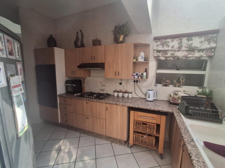 3 Bedroom Property for Sale in Bassonia Gauteng