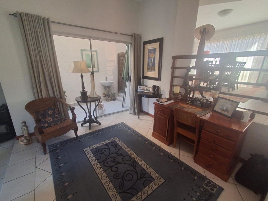 3 Bedroom Property for Sale in Bassonia Gauteng