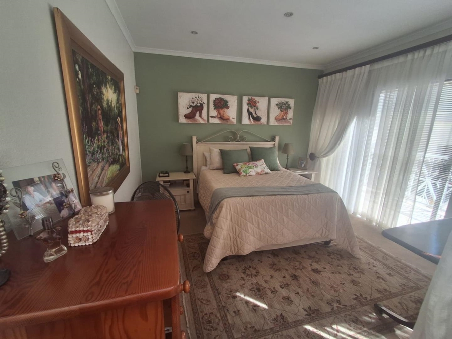 3 Bedroom Property for Sale in Bassonia Gauteng