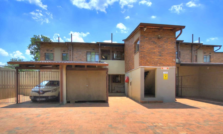3 Bedroom Property for Sale in Brackenhurst Gauteng