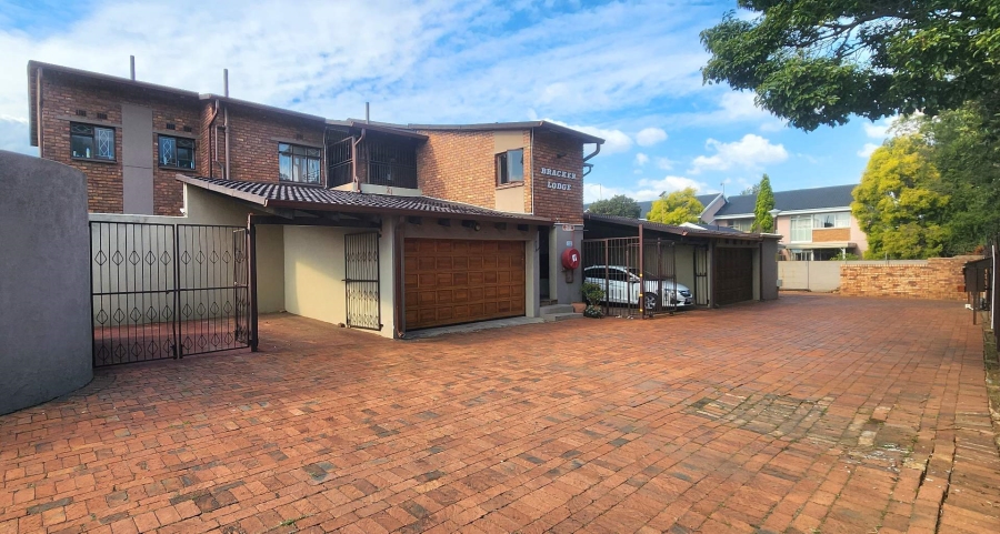 3 Bedroom Property for Sale in Brackenhurst Gauteng