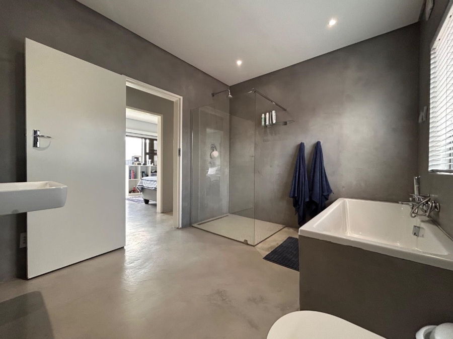 3 Bedroom Property for Sale in Brackenhurst Gauteng