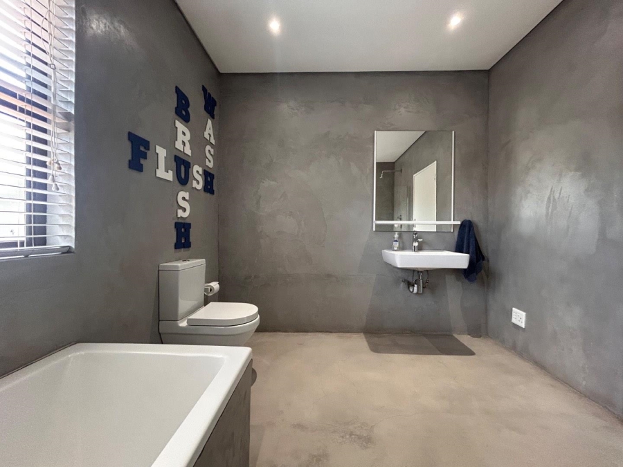 3 Bedroom Property for Sale in Brackenhurst Gauteng