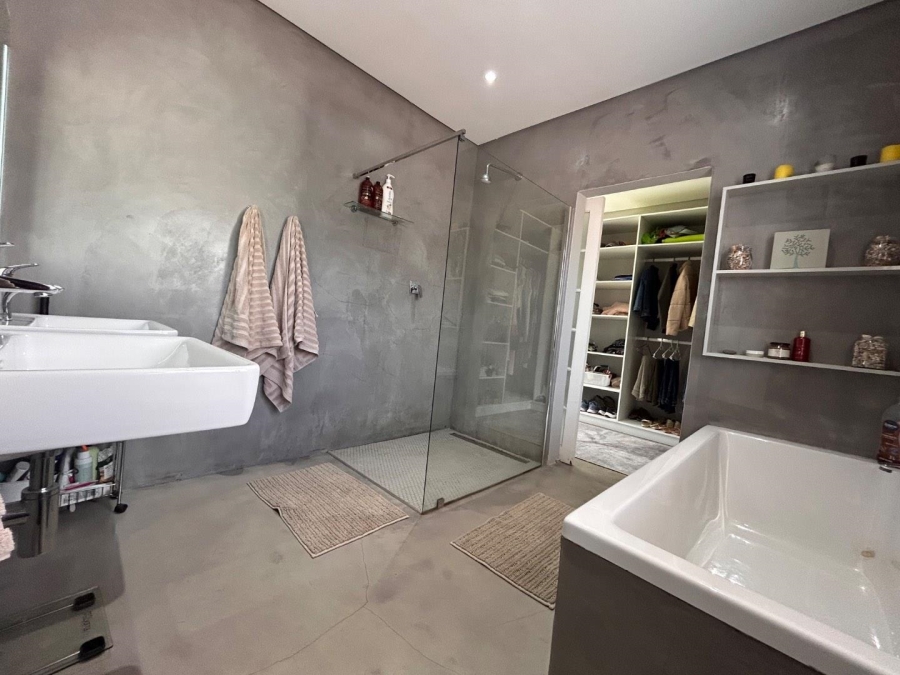 3 Bedroom Property for Sale in Brackenhurst Gauteng