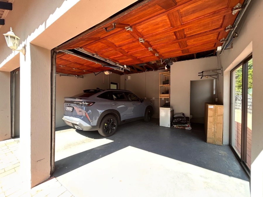 3 Bedroom Property for Sale in Brackenhurst Gauteng