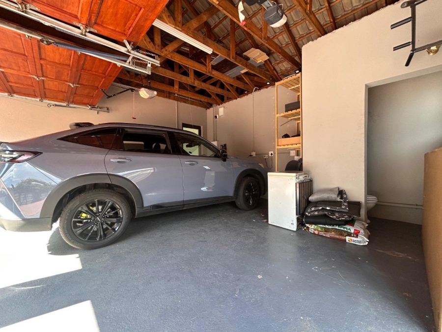 3 Bedroom Property for Sale in Brackenhurst Gauteng